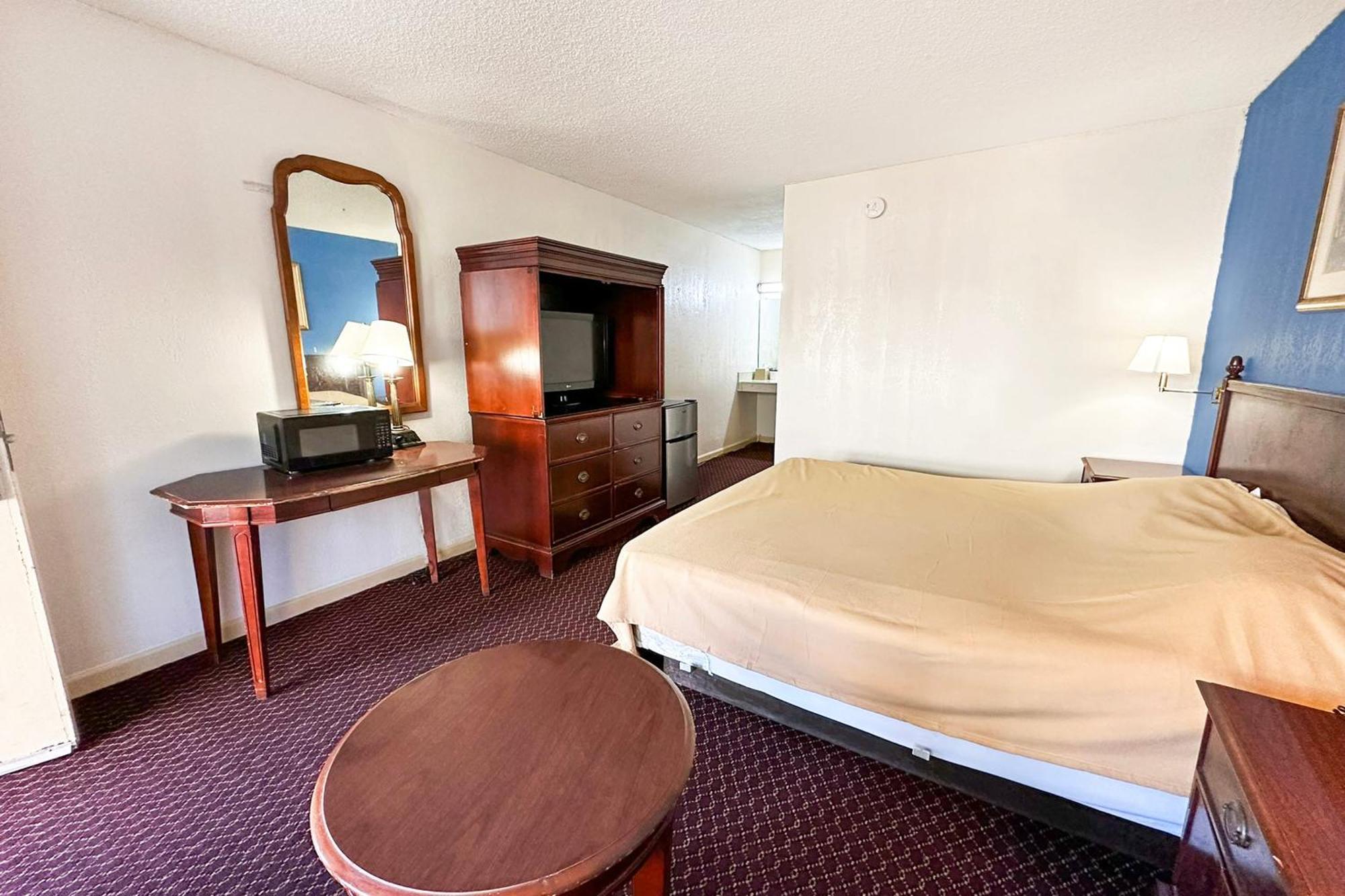 Super Inn & Suites By Oyo Milledgeville Eksteriør bilde