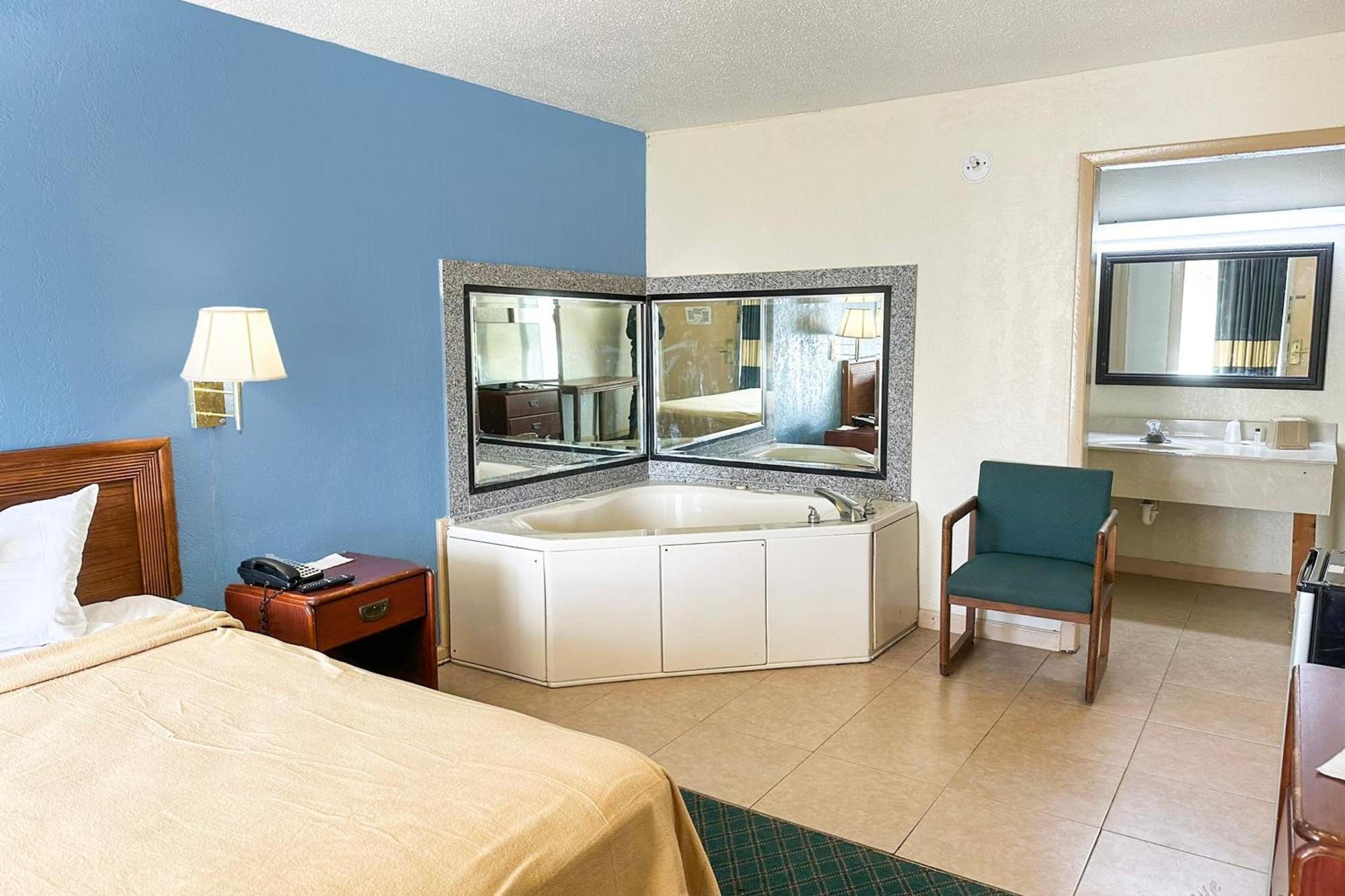 Super Inn & Suites By Oyo Milledgeville Eksteriør bilde