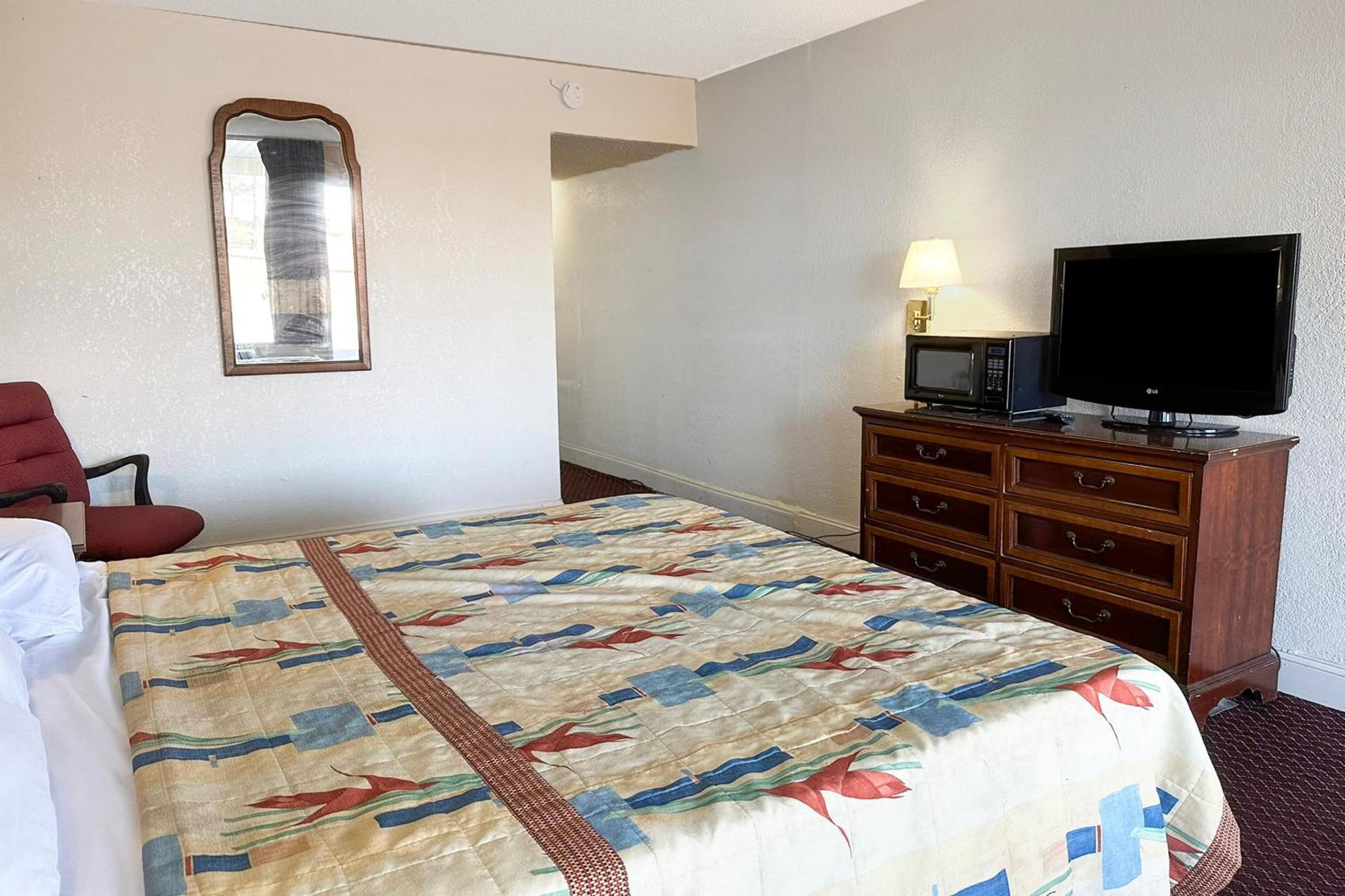 Super Inn & Suites By Oyo Milledgeville Eksteriør bilde