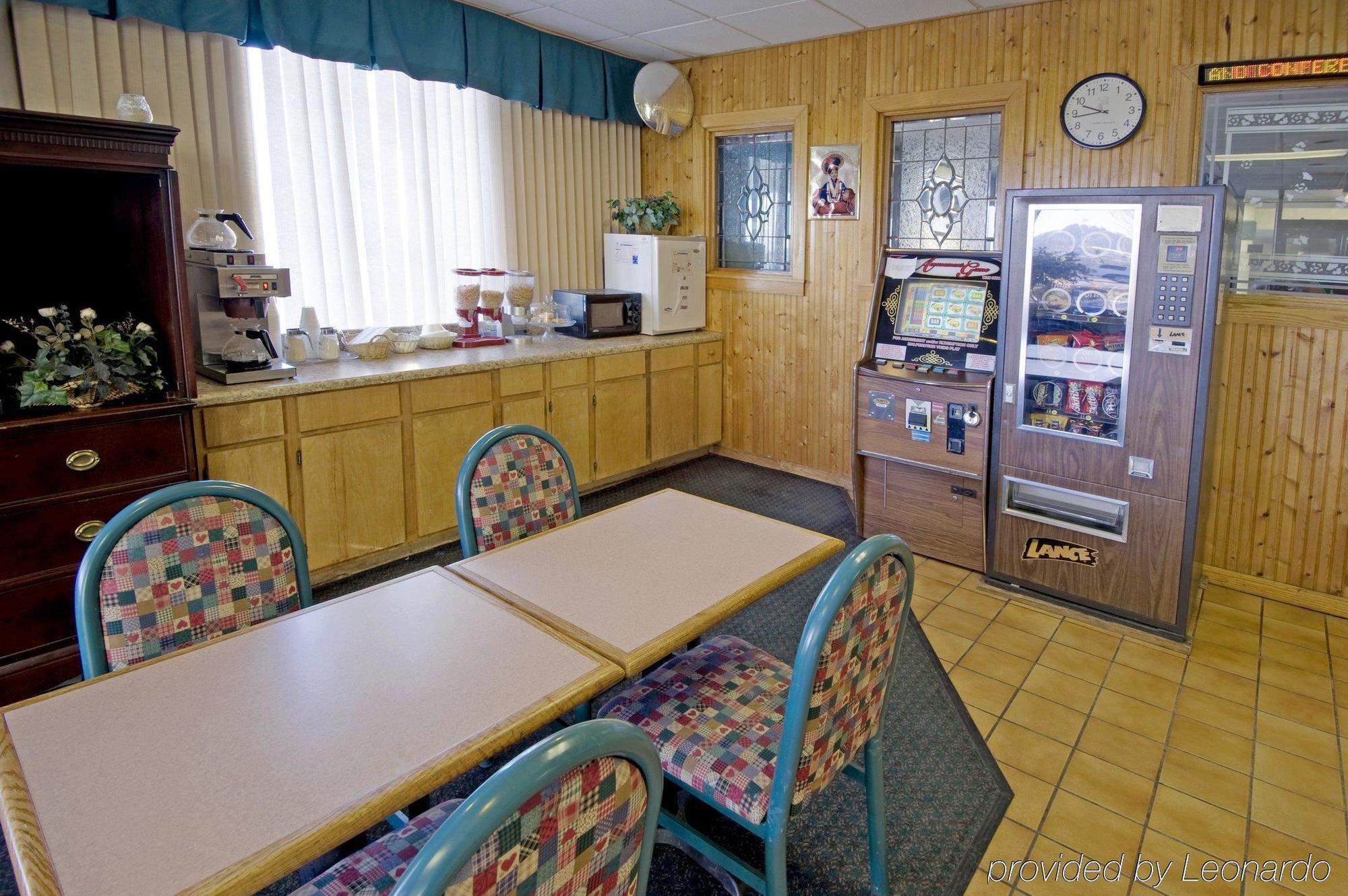 Super Inn & Suites By Oyo Milledgeville Restaurant bilde